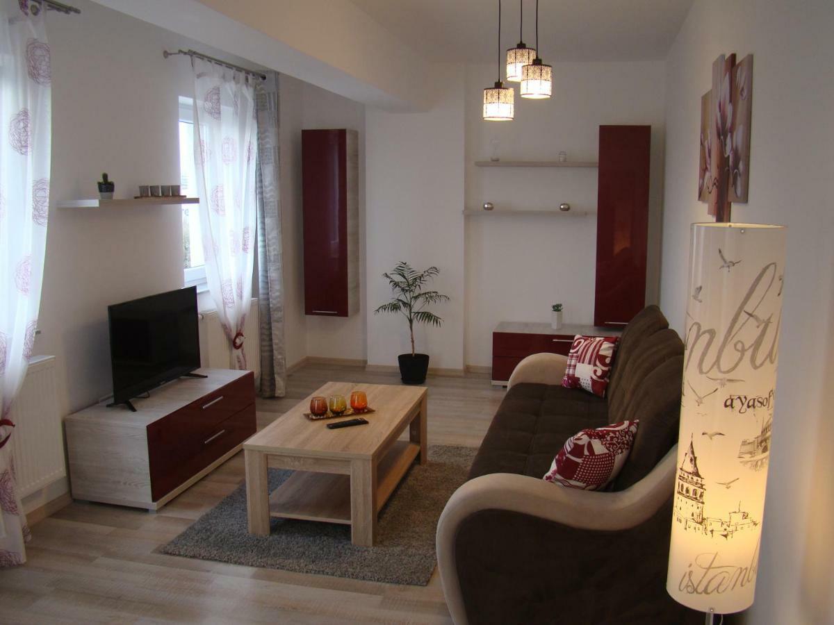 Eme Apartments Brasov Exterior photo
