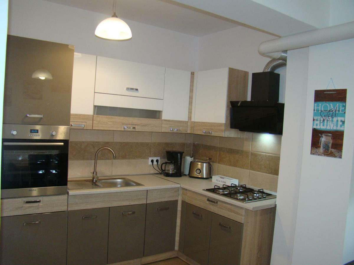 Eme Apartments Brasov Exterior photo